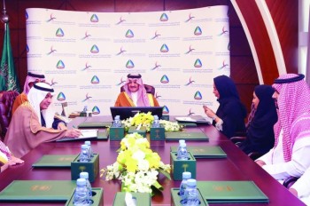 أمير الشرقية: الشراكة بين مختلف القطاعات تعزز مسيرة التنمية