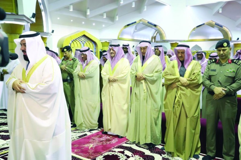 أمير الشرقية: يؤدي صلاة الاستسقاء