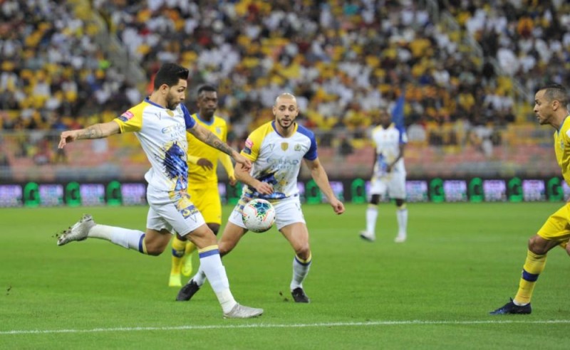 النصر يهزم التعاون ويُتوَّج بكأس «السوبر السعودي»
