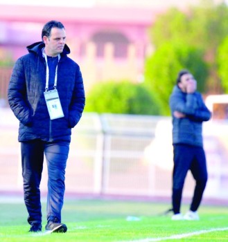 أجواء متقلبة لأندية الدرجة الأولى* الثقبة في موسمه الأول يصنع المفاجأة* الخليج والجيل يستعيدان رونقهما لإرضاء الجماهير* أوضاع النهضة.. حبة فوق وحبة تحت!!