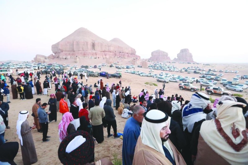 جبل الأربع.. قبلة سياحة ما بعد «الكسوف»