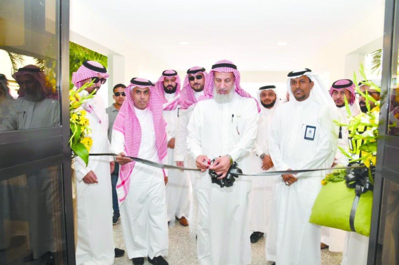 تدشين مبنى طالبات الدراسات العليا بمقر جامعة أم القرى