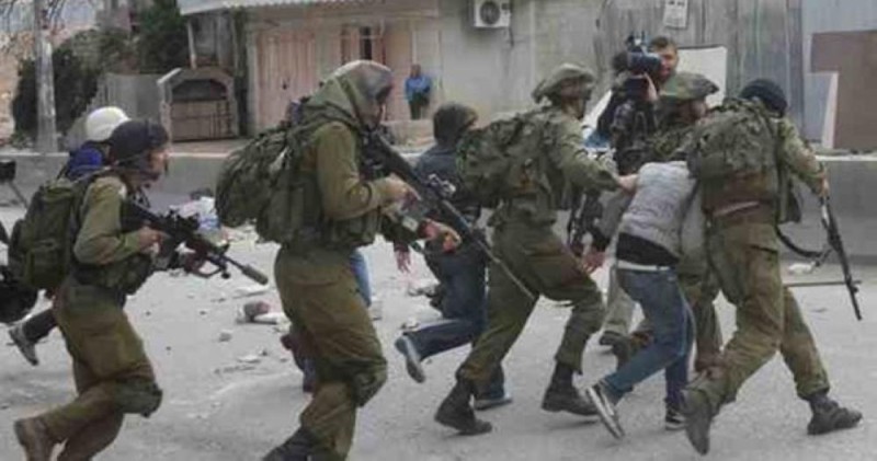 الاحتلال يعتقل فلسطينيين من طولكرم والقدس