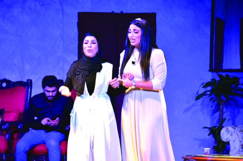 انطلاق مسرحية «المصافيع» بقلعة القطيف