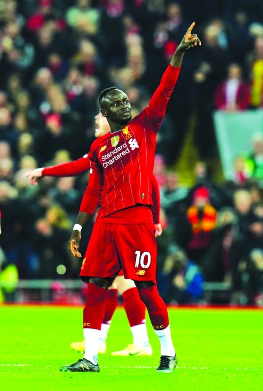 ليفربول يتحدى توتنهام للاقتراب من اللقب
