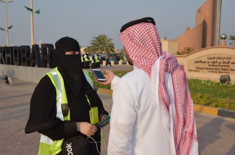 هاجر الخالدي تتحدث لمحرّر اليوم (تصوير: عبدالله السيهاتي)