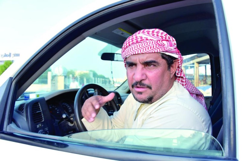 «تشاليح الدمام» تغرق في النفايات وتواجه عبث العمالة السائبة