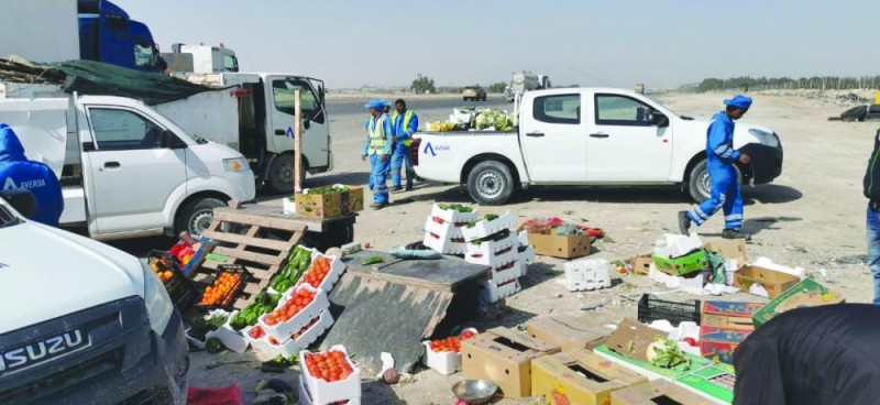 ضبط 12 بائعا جائلا
في القطيف