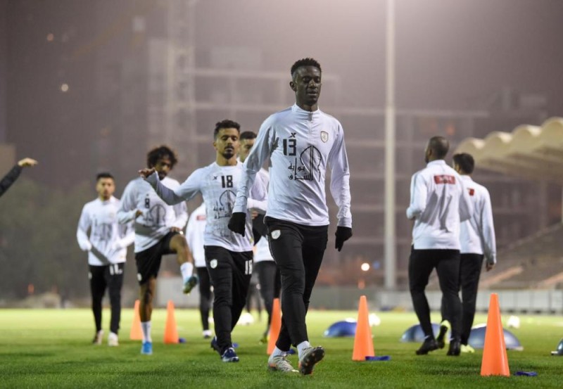 الشباب يستأنف تدريباته ..المفرج يواصل برنامجه العلاجي