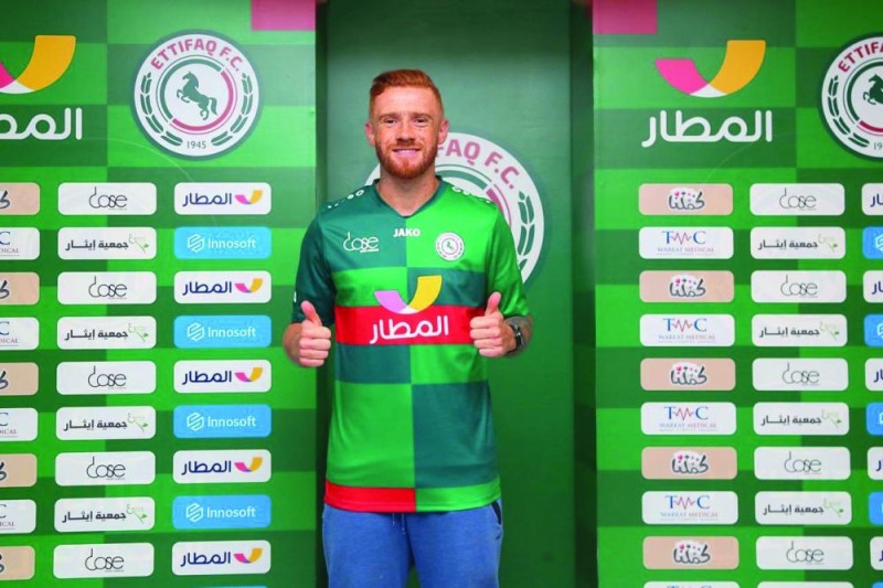 الاتفاق يتعاقد مع البرازيلي باربوسا
