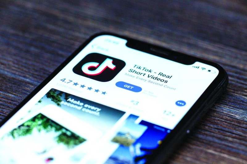 «تيك توك» يطارد «سناب» للفوز بالمعلنين