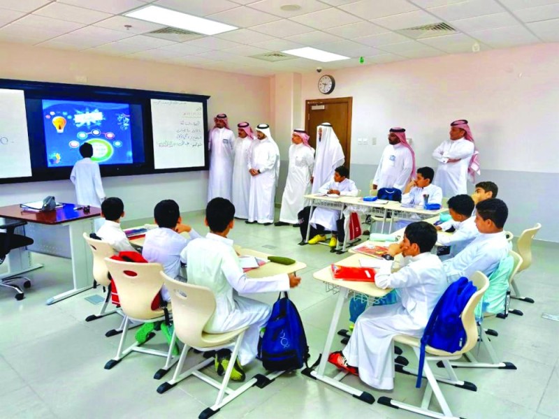 «متألق» تعزز القيم الوطنية