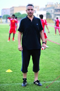 «الأخطبوط» يثير الرعب في الدوري والكأس