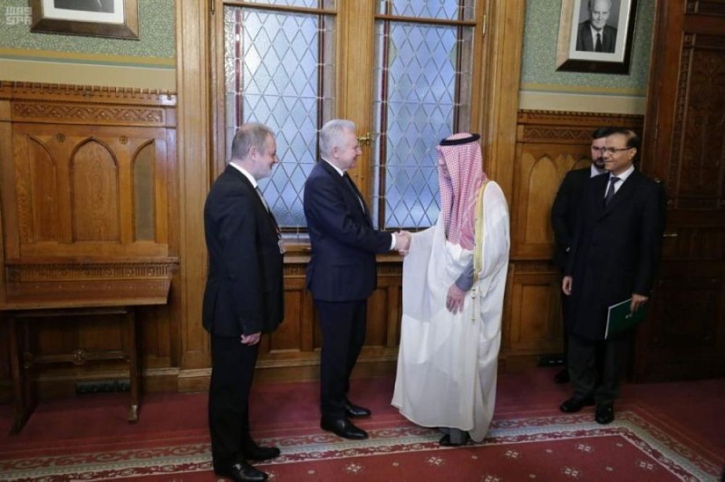 الجبير يجري مباحثات مهمة في هنغاريا
