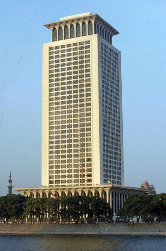 مصر تستقبل طائرات 'الرحمة' لعلاج المرضى اليمنيين