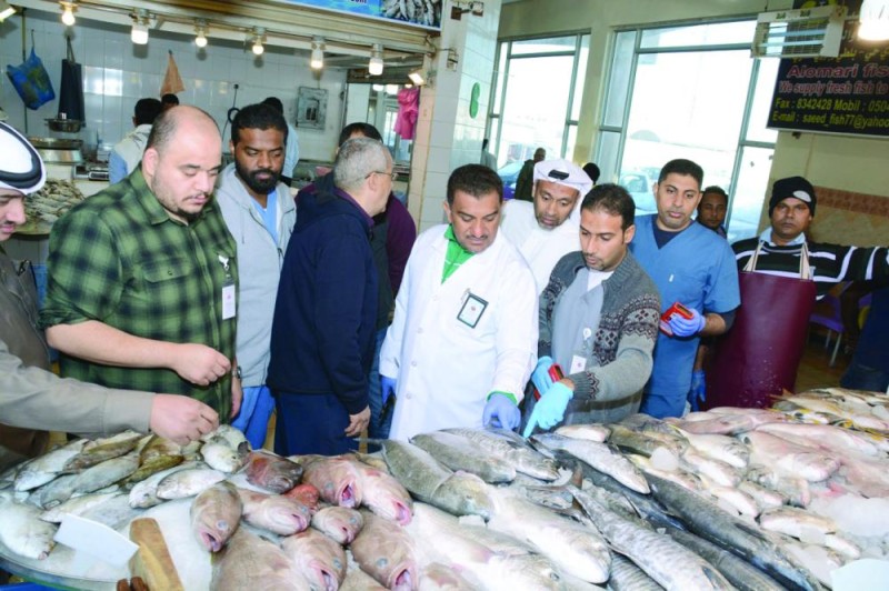 أجهزة متطورة للتأكد من جودة أسماك الشرقية