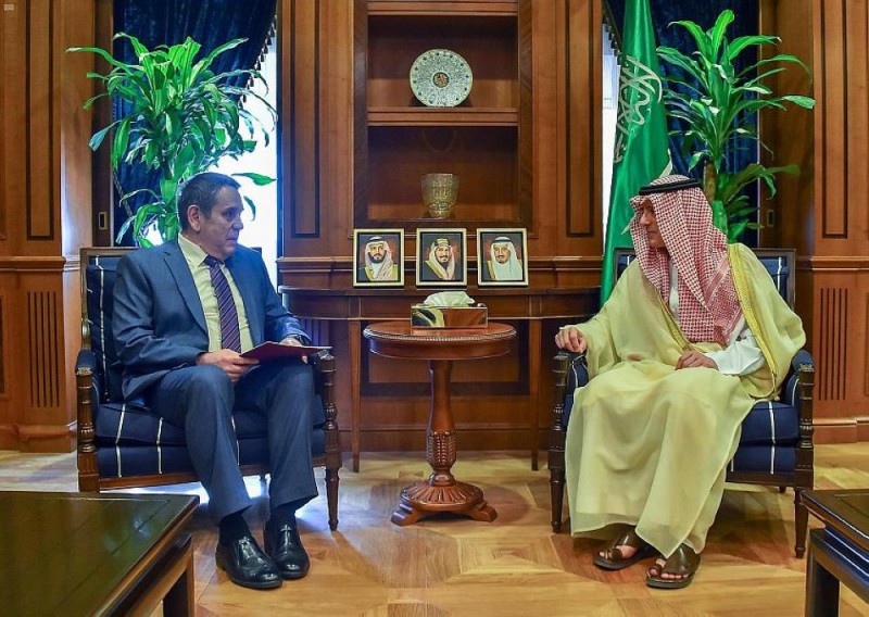 «الجبير» يبحث العلاقات الثنائية مع سفير روسيا