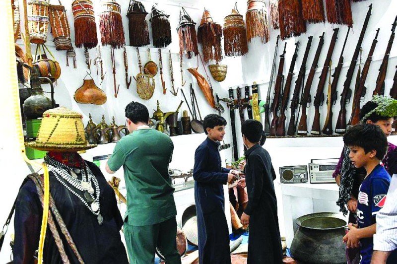 متحف جبل طلان يجذب زوار مهرجان البن السابع