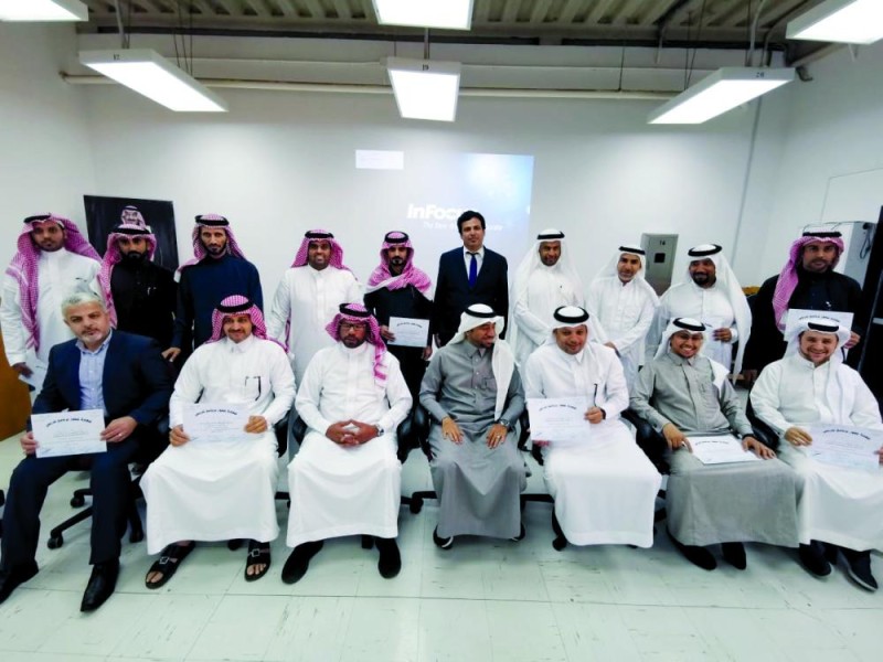 تدريب 20 معلم حاسب على «بناء الاختبارات»