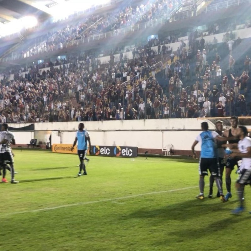 'سبب غريب' وراء توقف مباراة في كأس البرازيل