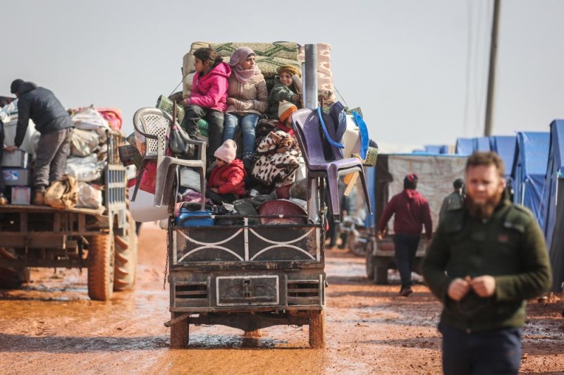 900 ألف نازح من حلب وإدلب منذ ديسمبر