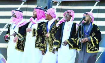 «العرضة» لغة جسد جماعية تجمع جماليات الأداء وعمق التاريخ