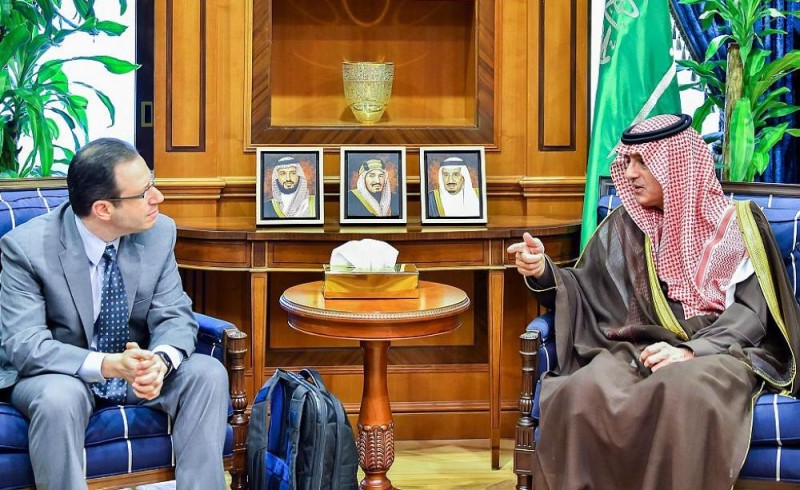 الجبير يبحث مستجدات القضايا مع دبلوماسي أمريكي