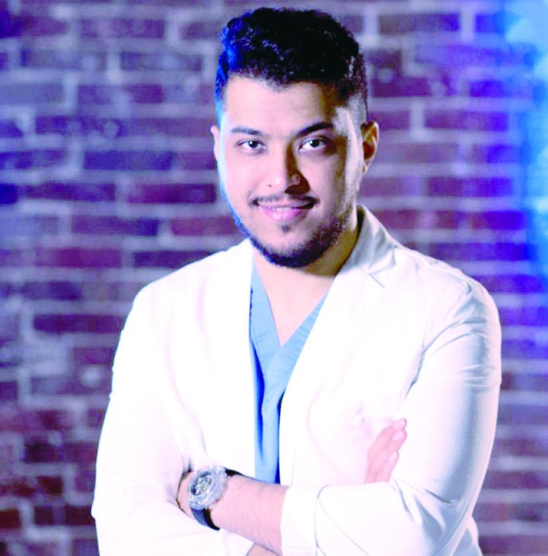 انحناء الرأس يزيد وزنه إلى 25 كيلو جراما