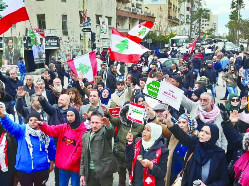 مظاهرات لبنان تتجدد منعا لمنح الثقة لحكومة دياب
