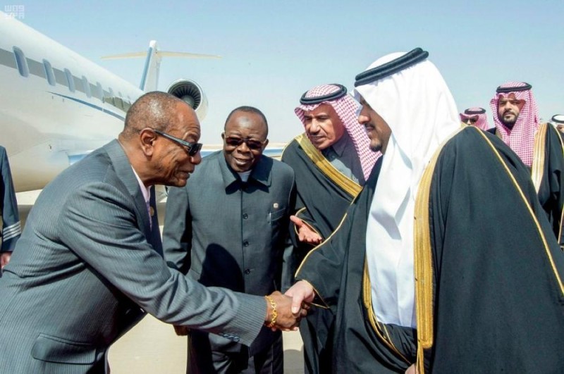 رئيس غينيا يصل الرياض