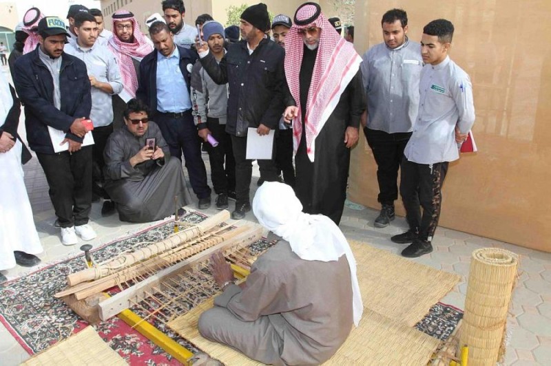 الحرف التراثية في معرض بـ 