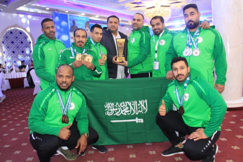 أخضر الأثقال وصيفا لتضامن طشقند