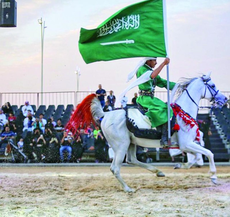 سوق عكاظ.. إبداع الحاضر وعراقة الماضي في مكان واحد