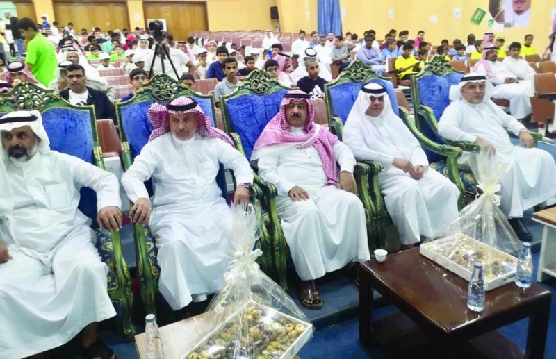 أندية الحي بجدة تختتم فعالياتها وتكرم 61 عضوا ومشرفا