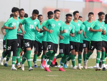 الأخضر ومصر في لقاء الصدارة