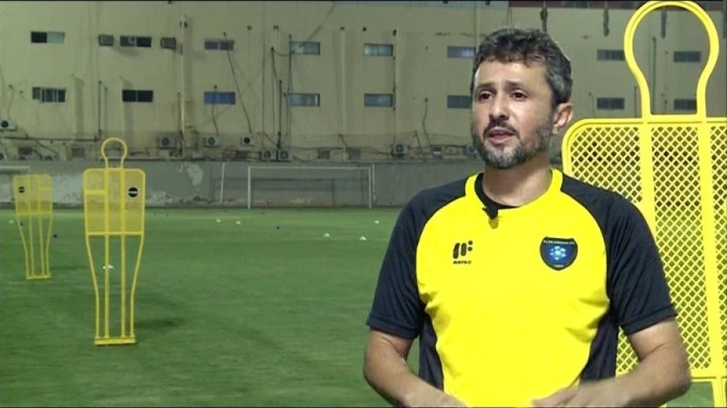 عسيري: إنجازات الكرة السعودية ارتبطت بالوطنيين