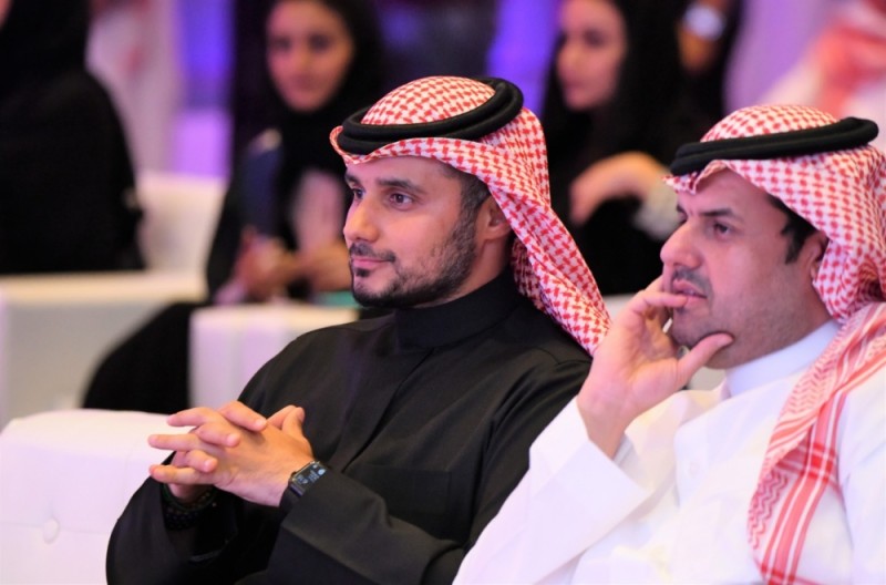 «الرياضة للجميع» يدشن دوري كرة القدم للسيدات