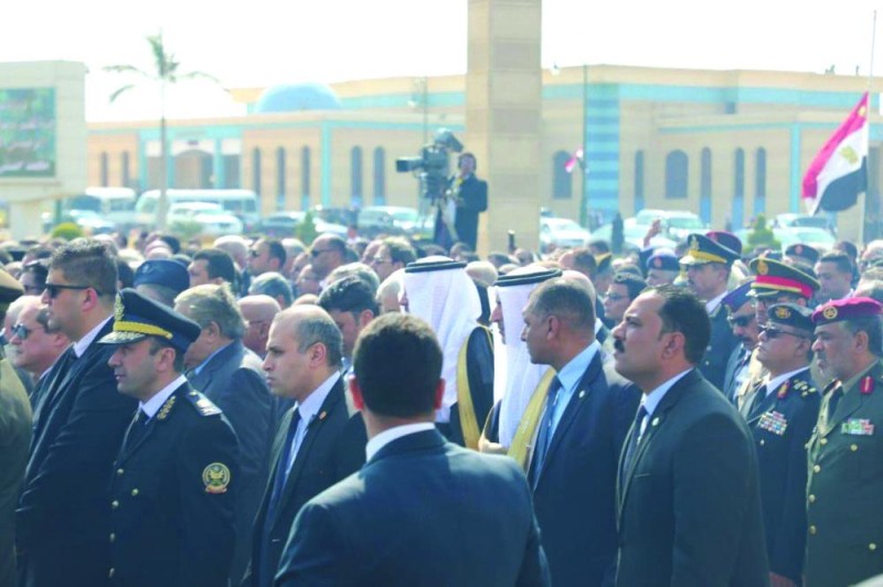 سفير المملكة يشارك في تشييع مبارك