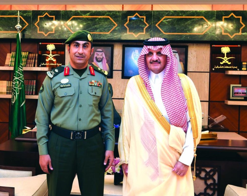 أميرالشرقية يقلد اللواء السويلمي رتبته الجديدة