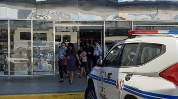 حارس أمن يحتجز رهائن داخل مركز تسوق في الفلبين