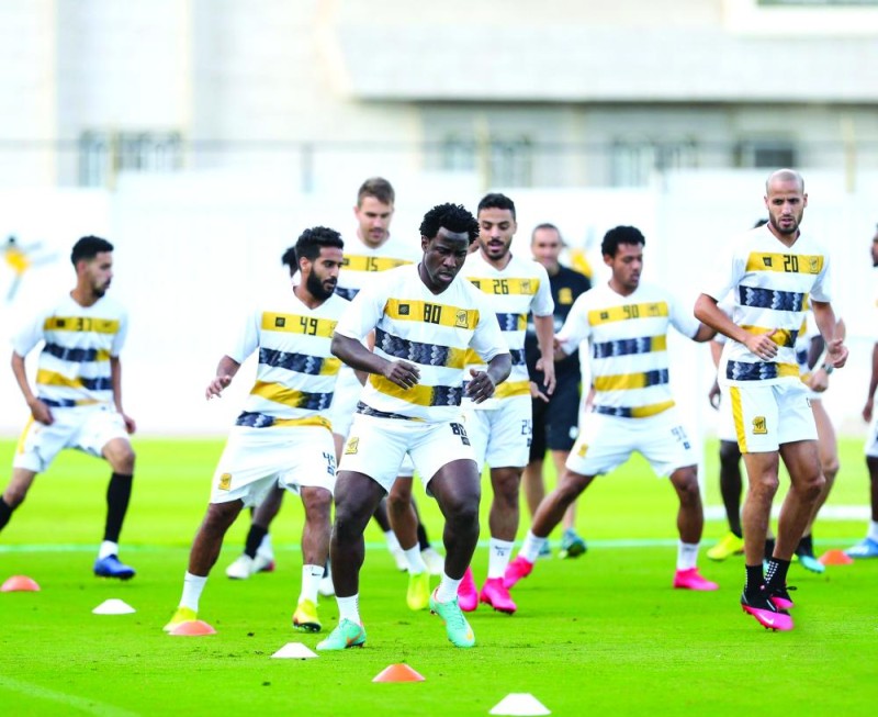 الأحمدي يورط كاريلي قبل الحزم