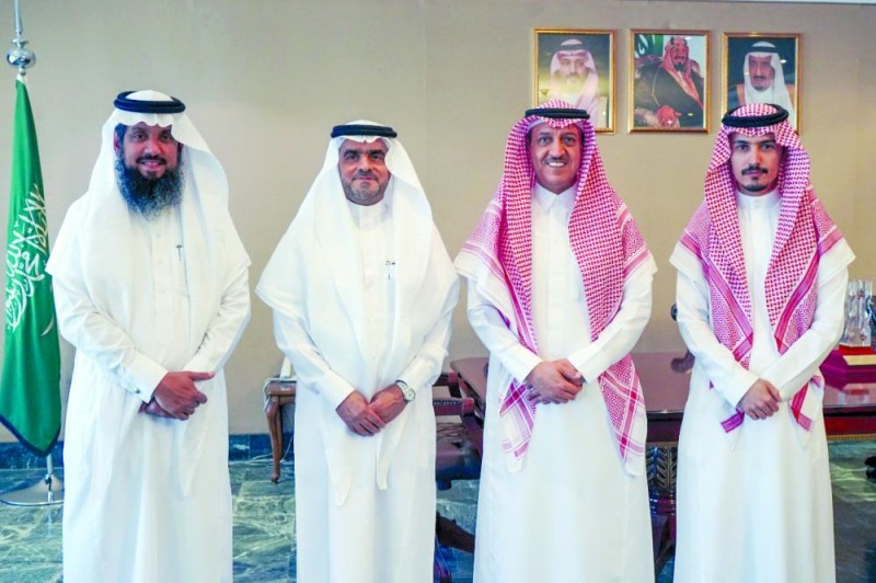 محافظ الخبر يلتقي أمين عام جمعية البر بالشرقية