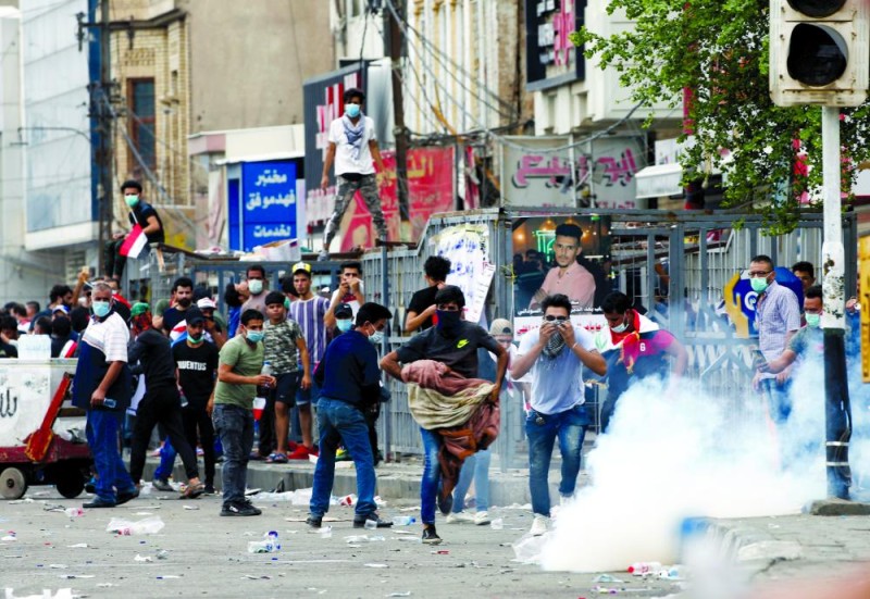 اشتباكات وسط بغداد.. و«كاتيوشا» تصيب المنطقة الخضراء