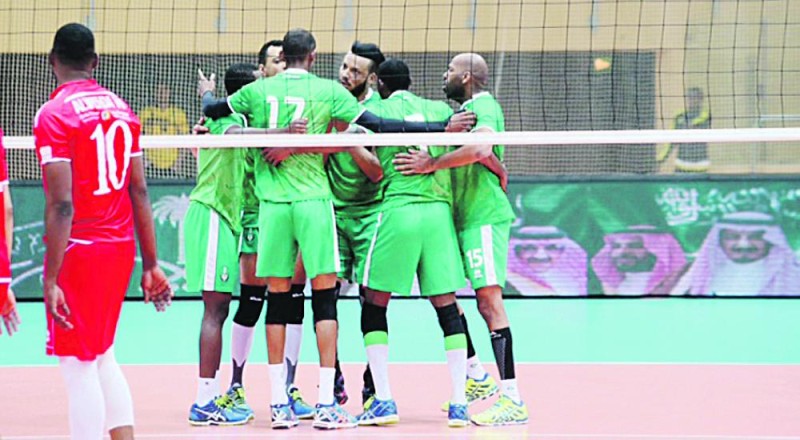 طائرة الهلال تدافع عن الصدارة أمام الوحدة