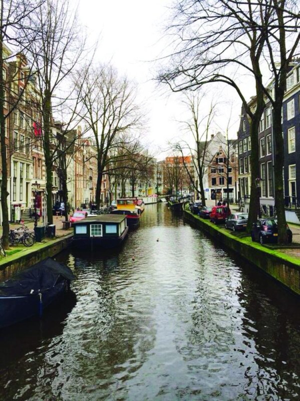 مياه أمستردام خضراء في 2025