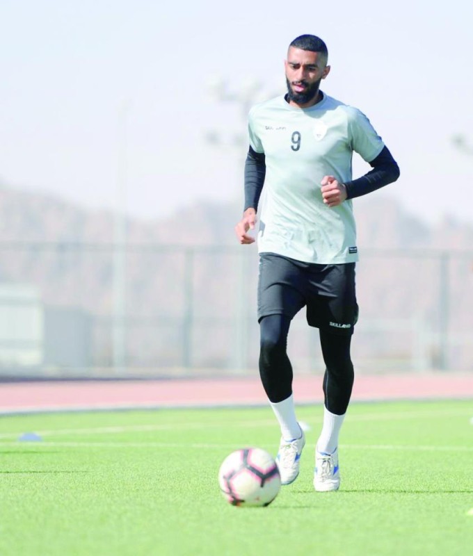 الباطن «الوصيف» يخشى مواقف الطائي