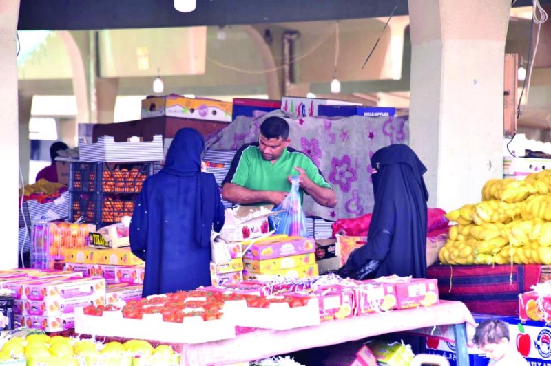 حياة طبيعية.. أسواق ناشطة.. مجتمع آمن