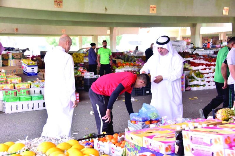 حياة طبيعية.. أسواق ناشطة.. مجتمع آمن