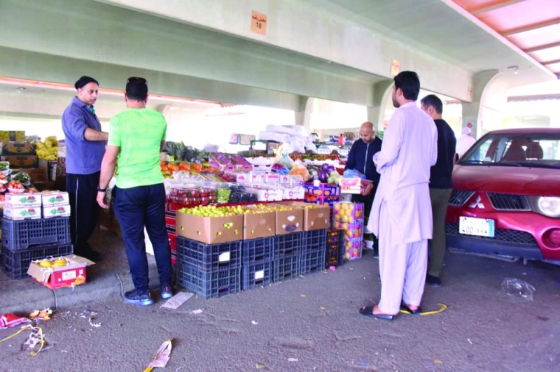 حياة طبيعية.. أسواق ناشطة.. مجتمع آمن