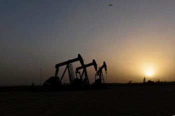 أسعار النفط تقفز 8% 